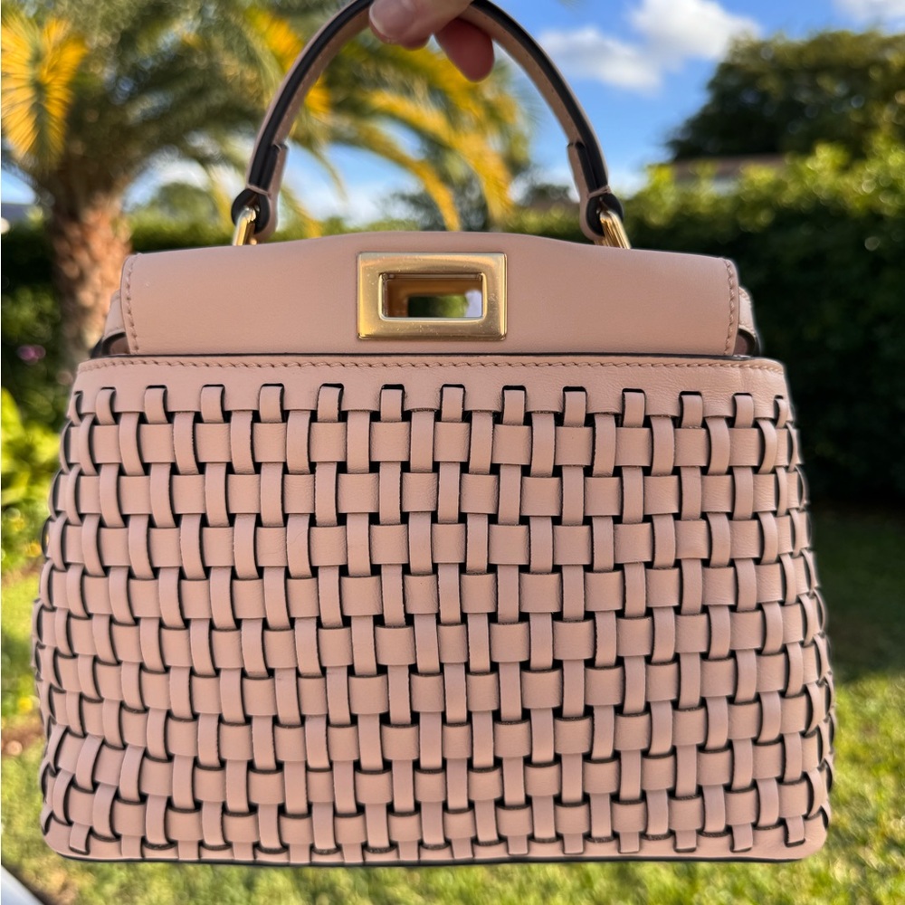 Brand NWT Fendi Peekaboo